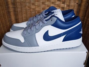 Nike Jordan 1 Low  Stealth French Blue 43 beschikbaar voor biedingen