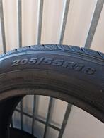 2 banden 205/55R16, 4 stalen velgen en 4 wieldoppen Ford, Gebruikt, Ophalen of Verzenden