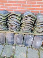 Dakpannen oude holle gesmoord teab, Ophalen, Gebruikt, Steen of Klei, Blauw