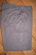 Bermuda kaki groen maat S, Maat 38/40 (M), Kort, Ophalen of Verzenden, Zo goed als nieuw