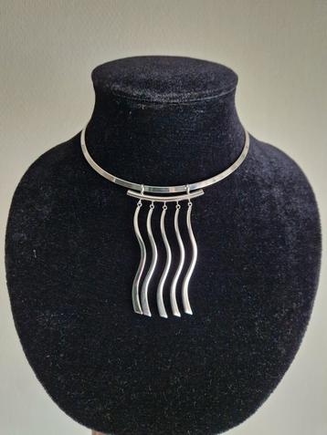 Choker ketting  beschikbaar voor biedingen