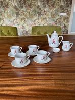 Kinderserviesje, poppenseviesje piggelmee, van Nelle,vintage, Ophalen of Verzenden, Gebruikt, Porselein, Compleet servies