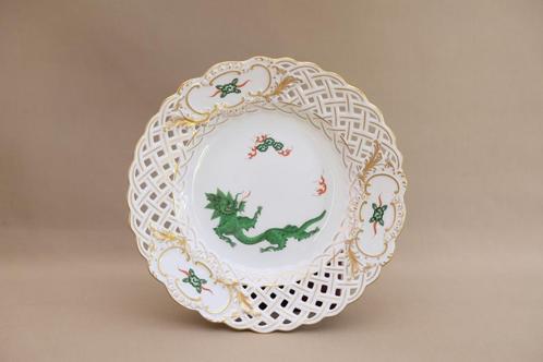 Meissen bord met mandwerk rand en groene draak decor, Antiek en Kunst, Antiek | Porselein, Ophalen of Verzenden