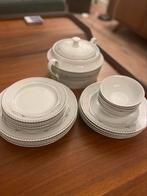 KRC Fine Porcelain Dinnerware Set for 4 Persons – 22 Pieces, Nieuw, Ophalen of Verzenden, Bord(en), Overige stijlen