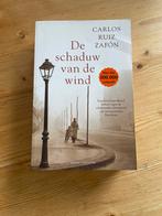 De Schaduw van de Wind - Carlos Ruiz Zafón, Ophalen of Verzenden, Gelezen, Nederland