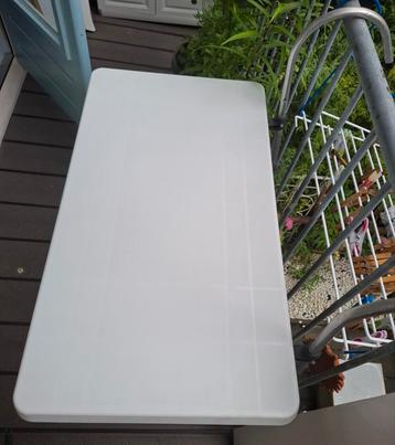 Inklapbare hangende balkon tafeltje 70x40cm beschikbaar voor biedingen