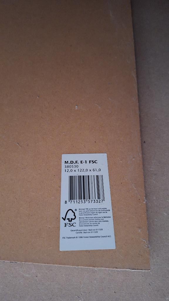 Gratis: Plaat MDF 610x750x12, Spaanplaat wit 600x628x18 mm, Doe-het-zelf en Verbouw, Platen en Panelen, Zo goed als nieuw, Overige materialen