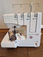 Bernette  610D, Hobby en Vrije tijd, Naaimachines en Toebehoren, Ophalen of Verzenden, Gebruikt, Lockmachine