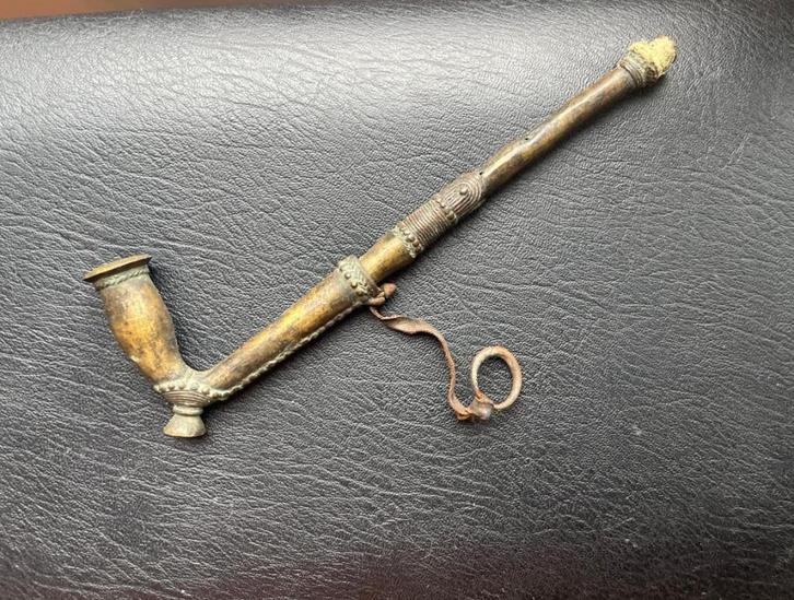 Oude opium- of kruidenpijp, Antiek en Kunst, Curiosa en Brocante, Ophalen of Verzenden