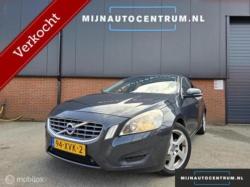 Volvo S60 2.0 D3 R-Design / CLIMA✔️/ NAVI✔️/ APK✔, Auto's, Volvo, Bedrijf, S60, ABS, Airbags, Airconditioning, Alarm, Boordcomputer