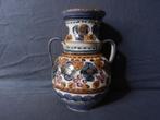 Kleurige vaas m oren jaren 70 D.0.K. DOK De oude Kruik 16,5, Antiek en Kunst, Antiek | Keramiek en Aardewerk, Ophalen of Verzenden