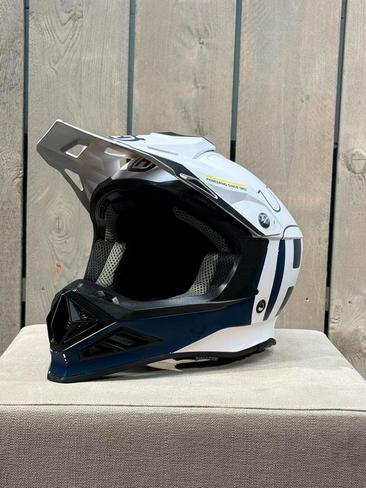 Airoh aviator ace 2 Kinder Crosshelm Maat S/48, Motoren, Kleding | Motorhelmen, Kinderen, Offroadhelm, S, Overige merken, Tweedehands