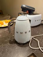 Smeg Waterkoker - Lichtblauw - 1.7 Liter, Witgoed en Apparatuur, Waterkokers, 1 tot 2 liter, Ophalen, Gebruikt, Draadloos