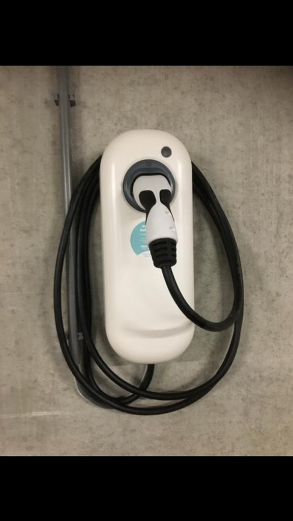 NewMotion Home Advanced laadpaal met router en vaste kabel, Auto diversen, Laadpalen, Zo goed als nieuw, Laadpaal en Laadkabel