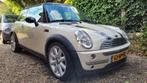 Mini 1.6 16V Cooper 2004 Wit. Nieuwe apk., Auto's, Voorwielaandrijving, Zwart, 4 cilinders, 4 stoelen