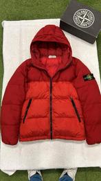 Stone Island jas winter puffer Garment Dyed Crinkle, Stoneisland@stoneisland.com, Maat 48/50 (M), Stone Island, Rood