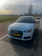 Audi A1 1.0 Tfsi 95pk S Tronic 2016 Wit, Auto's, Stof, A1, Zwart, Wit