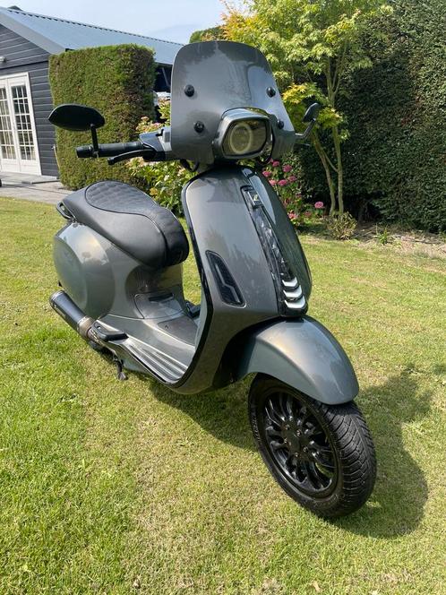 Vespa piaggio sprint 2017 80 cc malossi, Fietsen en Brommers, Scooters | Vespa, Gebruikt, Overige modellen, Ophalen