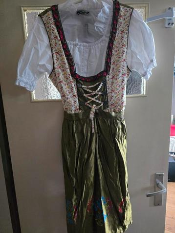 Originele Dirndl jurk maat 38/40 beschikbaar voor biedingen