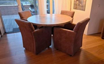 Ronde eettafel (ZitMax) met 4 luxe fauteuils. beschikbaar voor biedingen