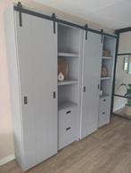 Barn vtwonen kast 2x, Ophalen, Gebruikt