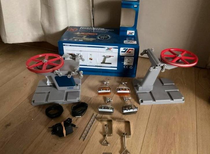 Jagerndorfer kabelbaan + 4 stoeltjes 1:32, Hobby en Vrije tijd, Modelbouw | Overige, Zo goed als nieuw, Groter dan 1:32, Ophalen of Verzenden
