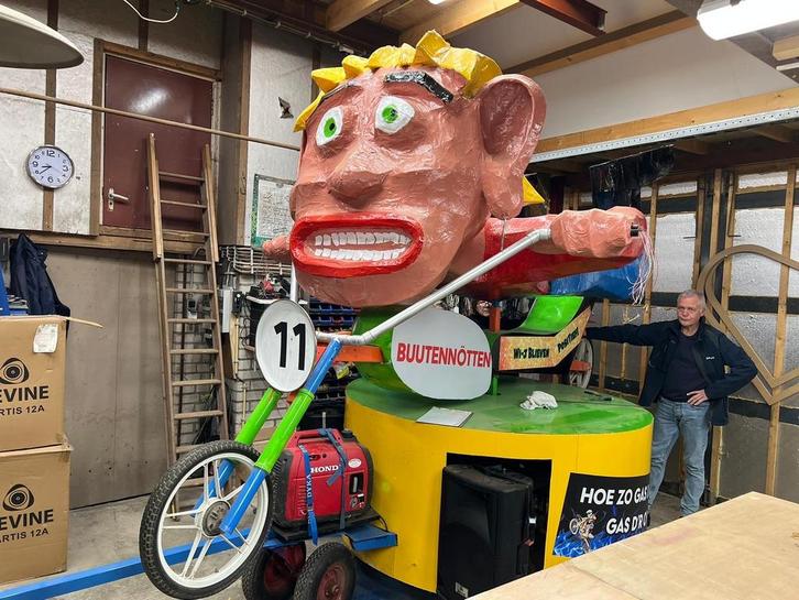 Onderstel voor carnavalswagen, Verzamelen, Overige Verzamelen, Gebruikt, Ophalen of Verzenden