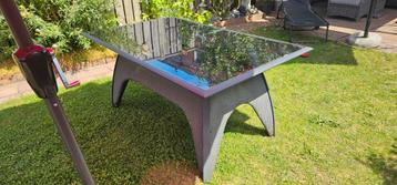 Mooie tuintafel beschikbaar voor biedingen