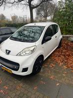 Peugeot 107 1.0 12V 3DR 2010 Wit, Auto's, Voorwielaandrijving, 4 stoelen, Origineel Nederlands, Handgeschakeld