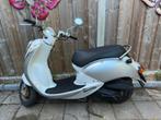 SYM mio scooter (blauw kenteken), Fietsen en Brommers, Ophalen, Zo goed als nieuw