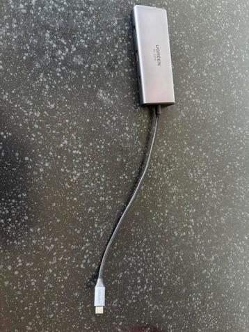 UGREEN Revodok USB C-dockingstation met 65 watt adapter beschikbaar voor biedingen
