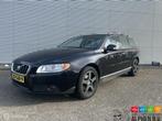 Volvo V70 2.0 Momentum- Cruise- Airco- Leder, 145 pk, Gebruikt, 4 cilinders, Zwart