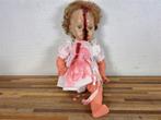 A888. Unieke Horror-Doll, enge pop met opengereten hoofd