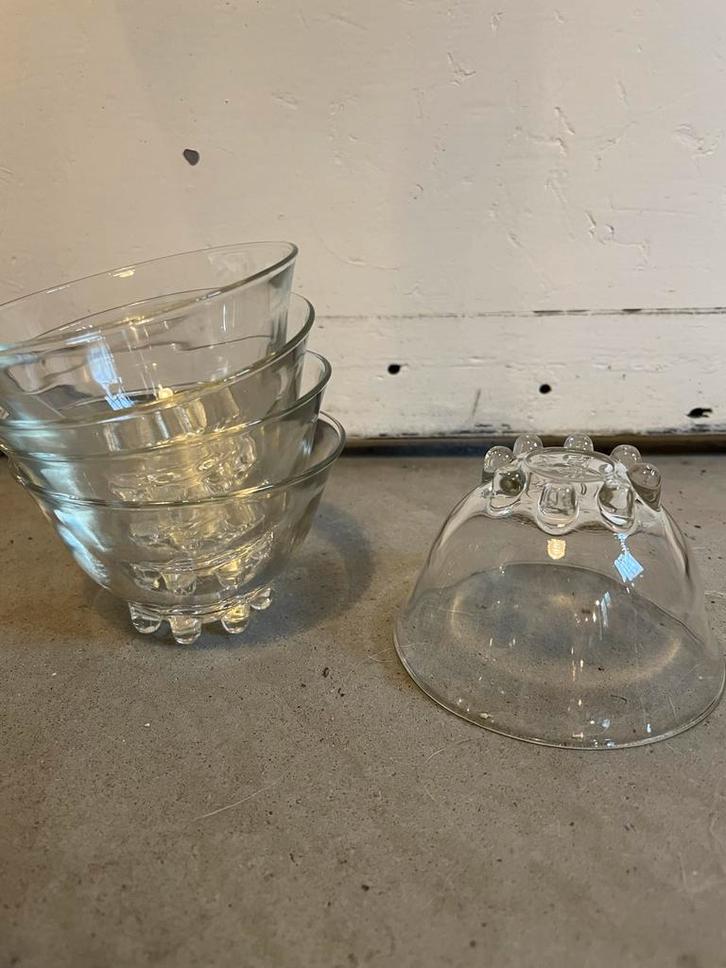 5 Antieke Vins Lagarde Wijnproefglaasjes, Huis en Inrichting, Keuken | Servies, Gebruikt, Glas of Glazen, Overige stijlen, Glas