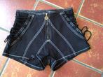 Zwarte short , vetersluiting en ritssluiting Merk Gothicana, Kleding | Dames, Nieuw, Ophalen of Verzenden, Wit