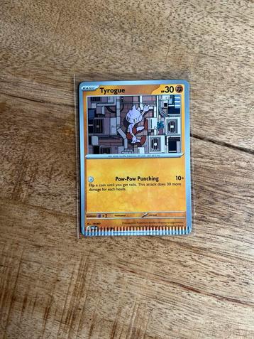 Crimped Mega Evolution Pokémon Kaart beschikbaar voor biedingen