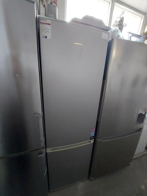 Invtum koel/vries combinatie zilverkleurig, Huis en Inrichting, Keuken | Keukenbenodigdheden, Zo goed als nieuw, Ophalen of Verzenden