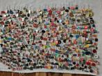 Grote verzameling speldjes jaren 50/60, Verzamelen, Speldjes, Pins en Buttons, Ophalen of Verzenden, Zo goed als nieuw, Overige onderwerpen