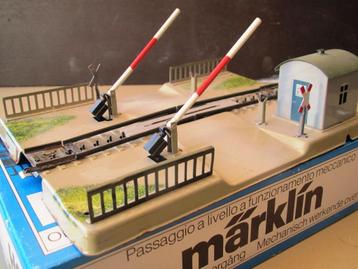 MäRKLIN H0 7390 OVERWEG 1981 mechanisch OVP beschikbaar voor biedingen