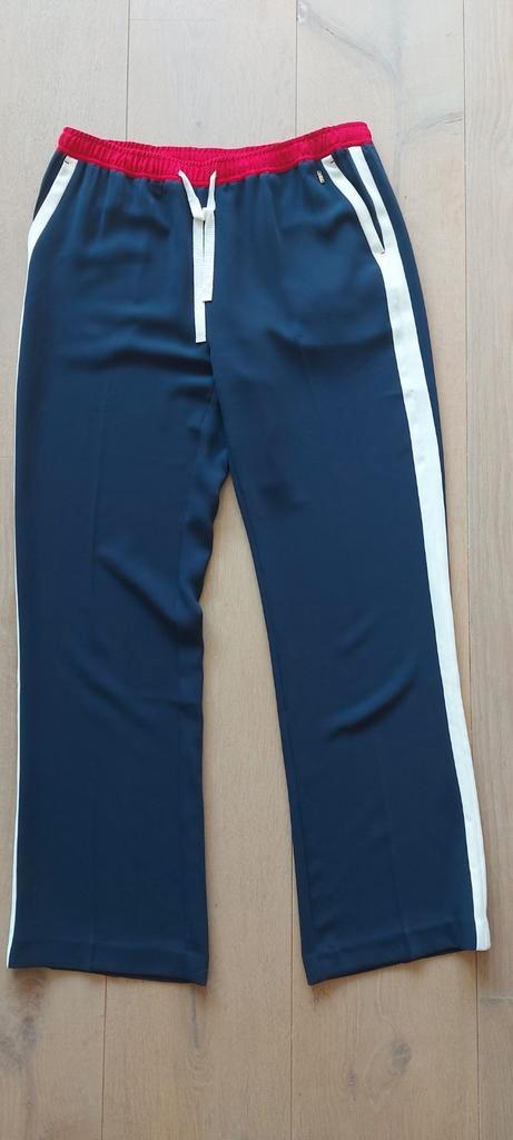 Donkerblauwe broek van Tommy Hilfiger,  maat S, Kleding | Dames, Broeken en Pantalons, Zo goed als nieuw, Blauw, Ophalen of Verzenden