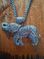 Zilverkleurige ketting met olifant hanger, Ophalen of Verzenden, Zo goed als nieuw, Zilver, Dier