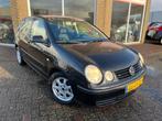 Volkswagen Polo 1.4-16V Comfortline - Airco - Cruise Control, Voorwielaandrijving, Gebruikt, Zwart, 4 cilinders
