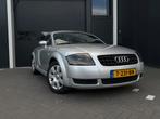 Audi TT 1.8 T Coupe 110KW 2004 Grijs, Auto's, Voorwielaandrijving, Zwart, 4 cilinders, 4 stoelen