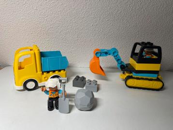 Duplo 10931 Truck & Graafmachine met Rupsbanden beschikbaar voor biedingen