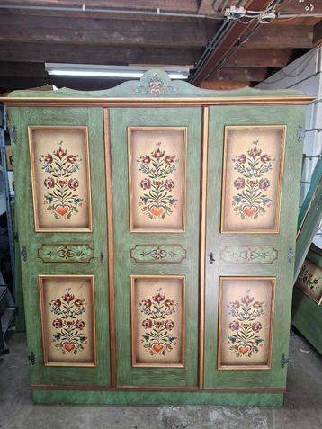 voglauer hang/leg kast vintage beschikbaar voor biedingen