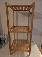 Leuk bijzetkastje met 3 plankjes gratis, Huis en Inrichting, Ophalen of Verzenden