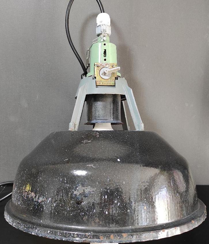 Industriële hanglampen origineel 4 stuks, Huis en Inrichting, Lampen | Hanglampen, Minder dan 50 cm, Ophalen