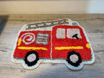 Sassa&Belle vloerkleedje brandweerwagen beschikbaar voor biedingen