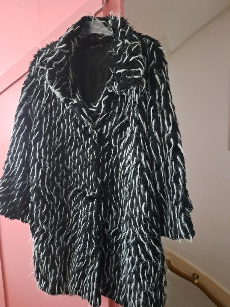 Mooie Frapp  merk bont jas grijs wit., Frapp, Ophalen of Verzenden, Zwart