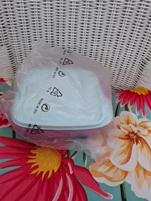 Lunchdoos, met 3 vakken en meer Tupperware, Huis en Inrichting, Keuken | Tupperware, Nieuw, Bak of Kom, Blauw, Paars, Ophalen of Verzenden